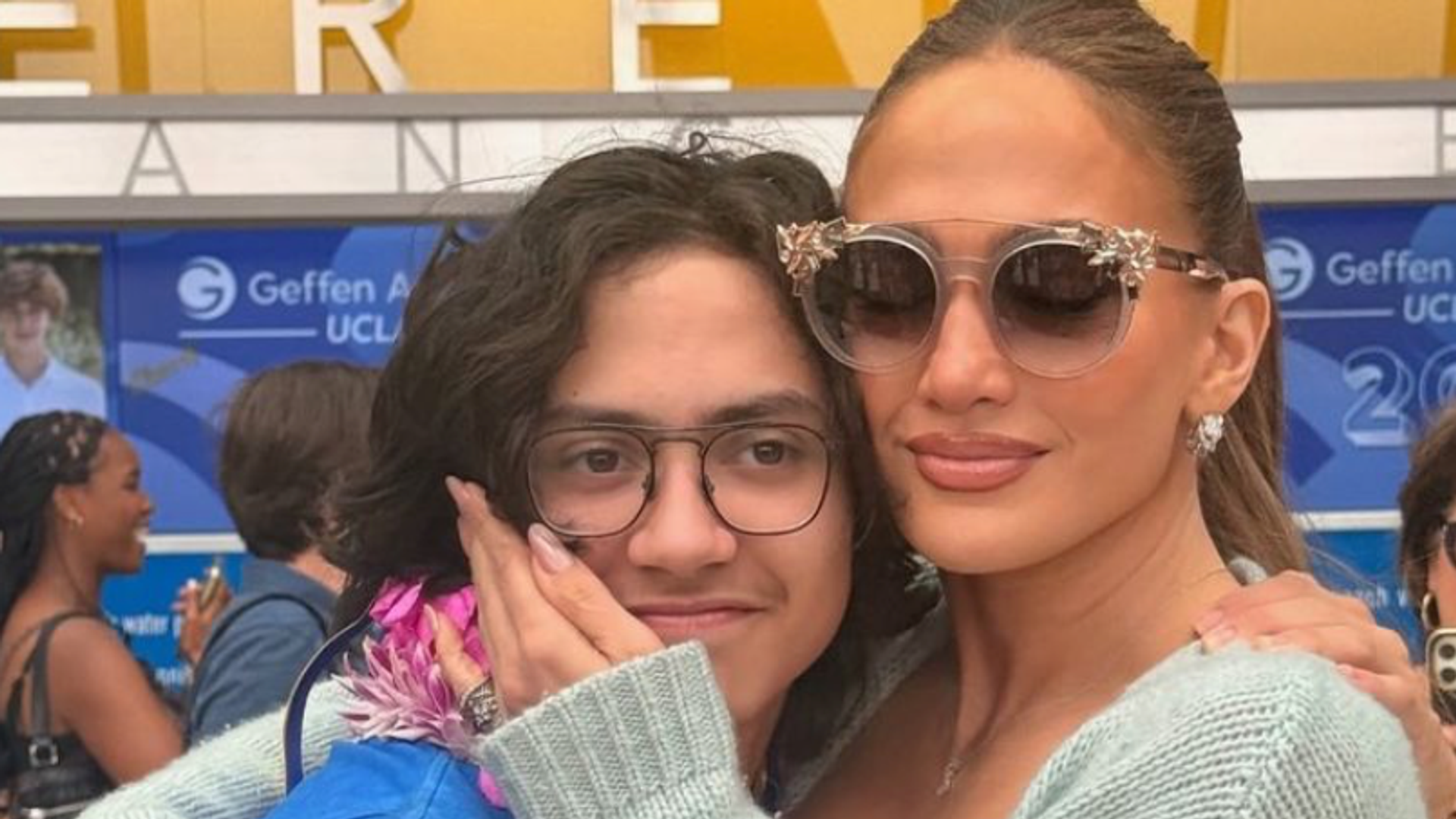 Jennifer Lopez gets nostalgic as she shares emotional new photos with ...