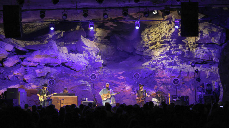 Between Chattanooga and Nashville is Tennessee's town with a unique ...