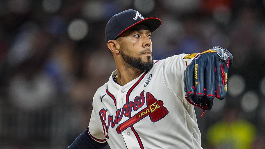 Braves get brutal Robert Suarez injury update, but welcome back 2025 ...