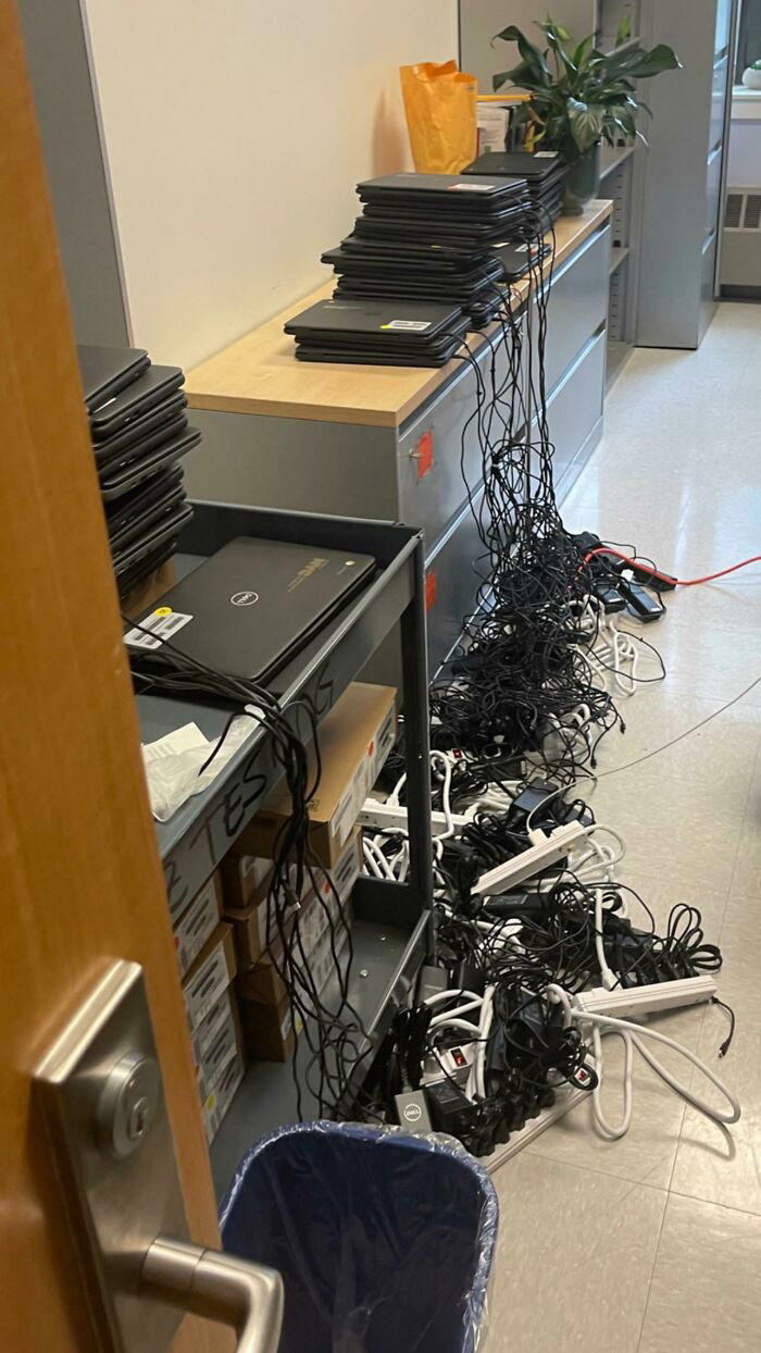 73 electronics fails so bad they basically wrote their own eulogy