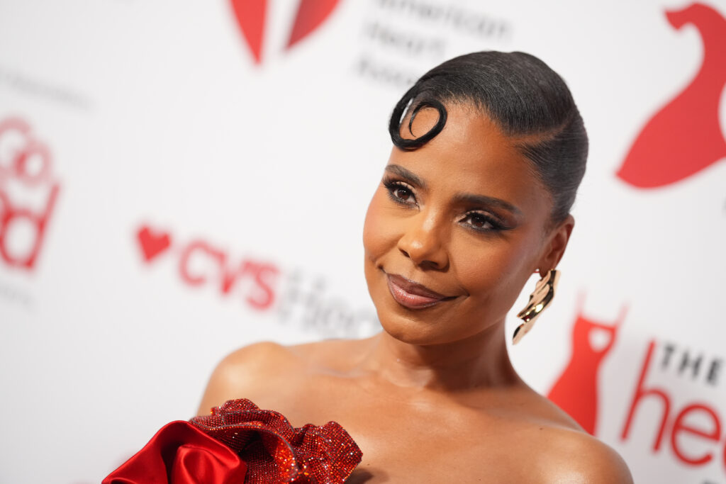 More Black Actresses Who Are Proving That Beauty Gets Even Better Over 40!