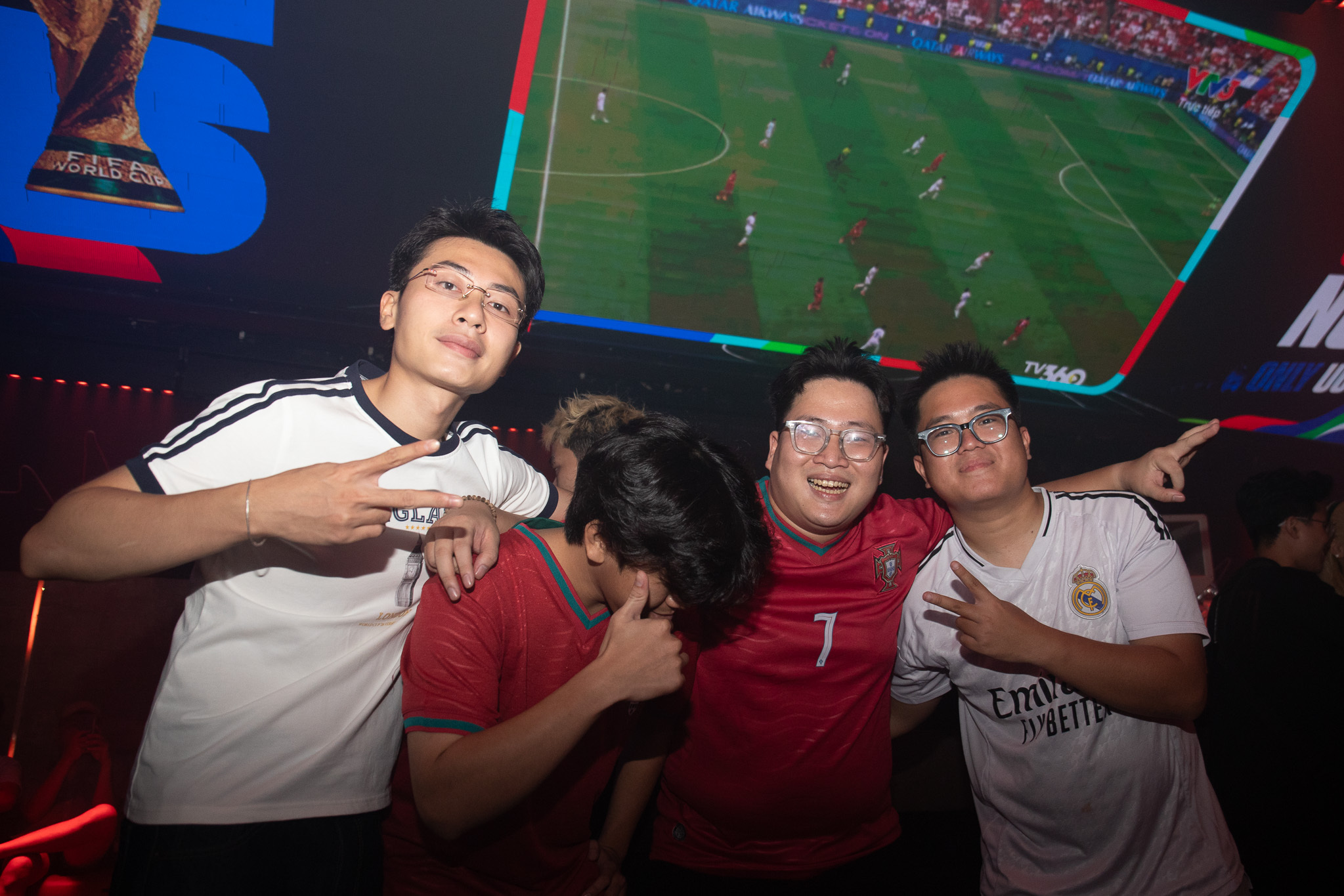 Đi bar xem World Cup
