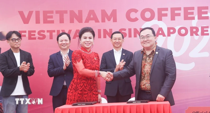 Lễ hội Càphê Việt Nam tại Singapore: Định hình giá trị, thương hiệu và văn hóa