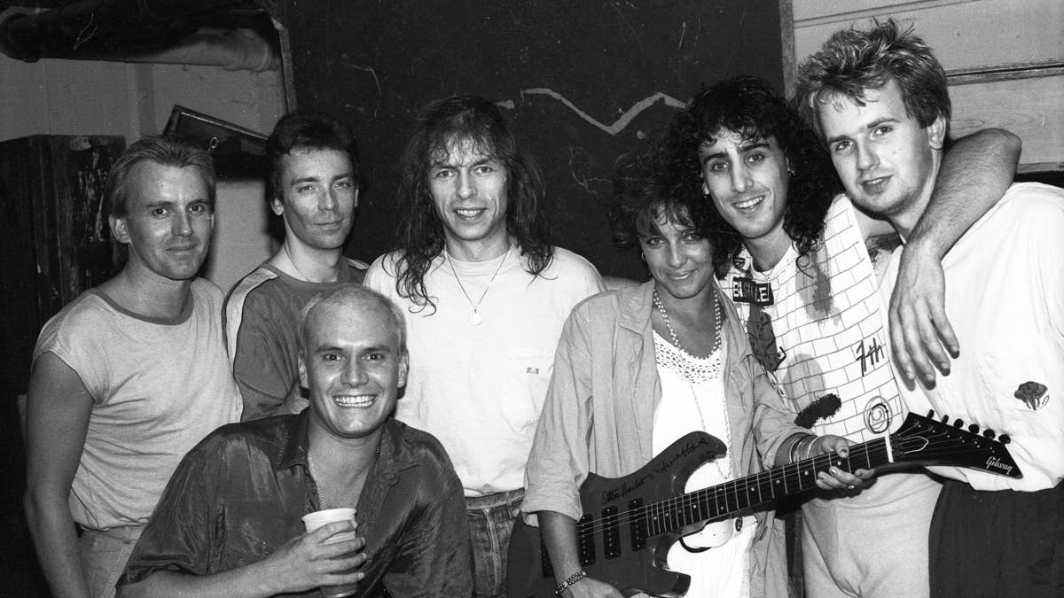 rock-band-gtr-pose-for-a-portrait-in-minnesota