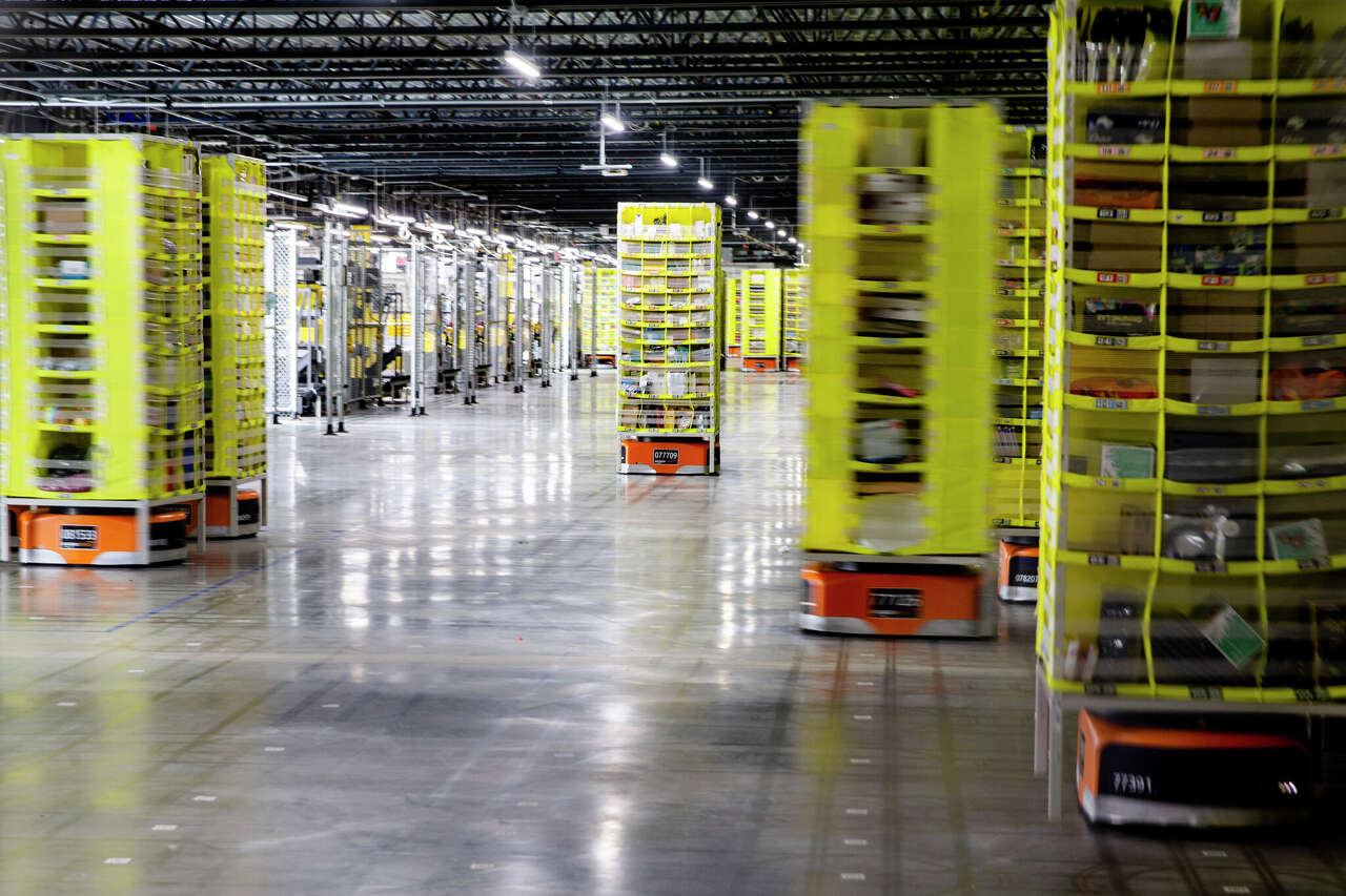 Exclusive: Amazon Robotics nears 250,000-square-foot SF lease in city's ...