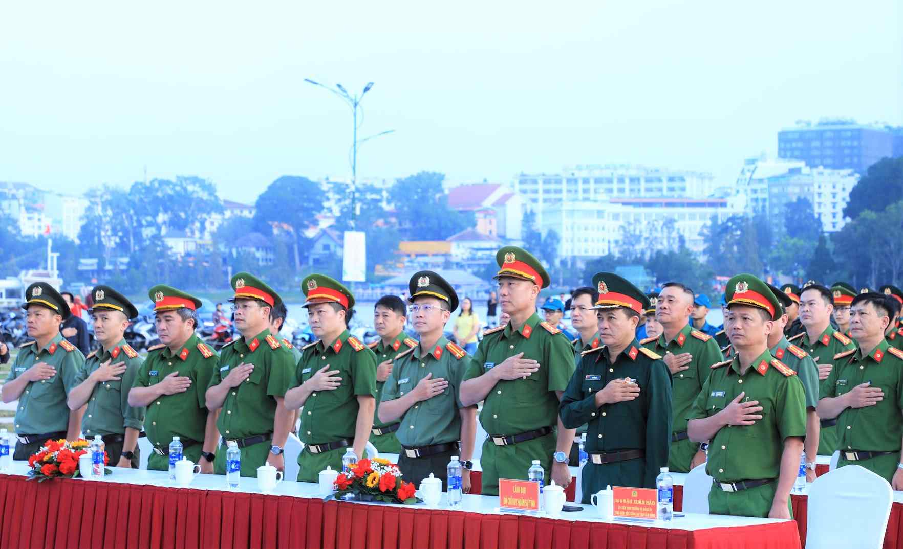 Hàng nghìn người hưởng ứng Tháng hành động phòng, chống ma túy ở Lâm Đồng
