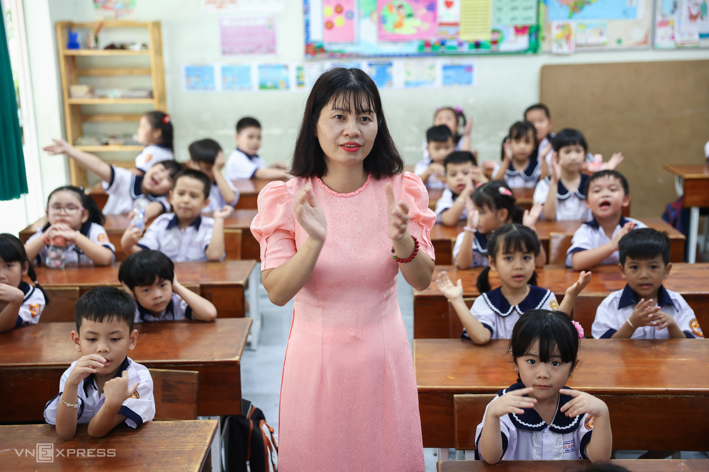 Lương giáo viên 5,3 đến 17 triệu đồng từ 1/7