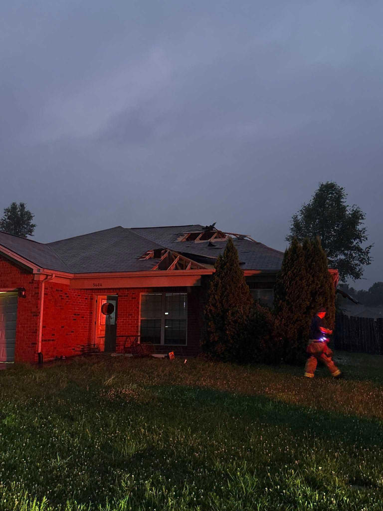 Tornado, strong storms cause damage in southern Indiana