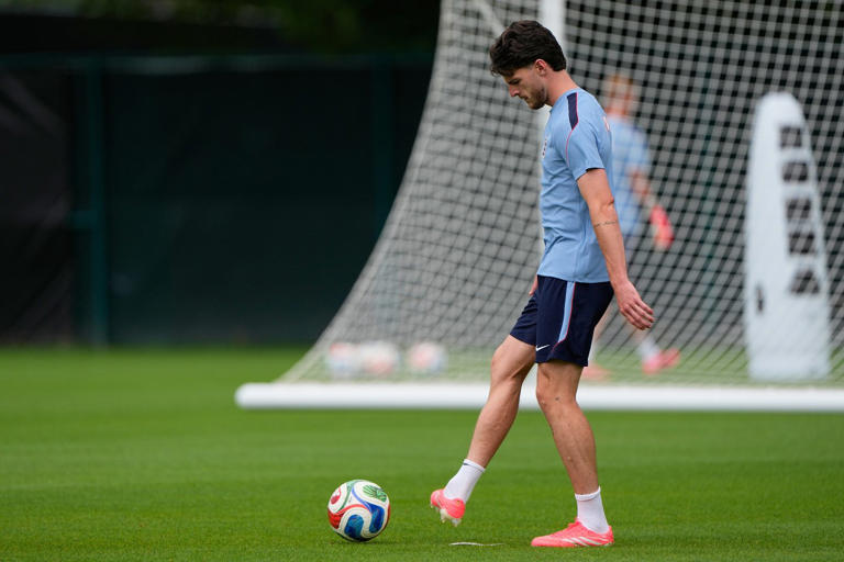 Reece James to miss England's match against Panama at World Cup, Rice ...