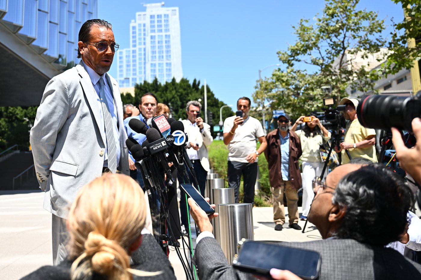 10 jurors said Palisades Fire suspect isn't guilty. Now he faces an ...