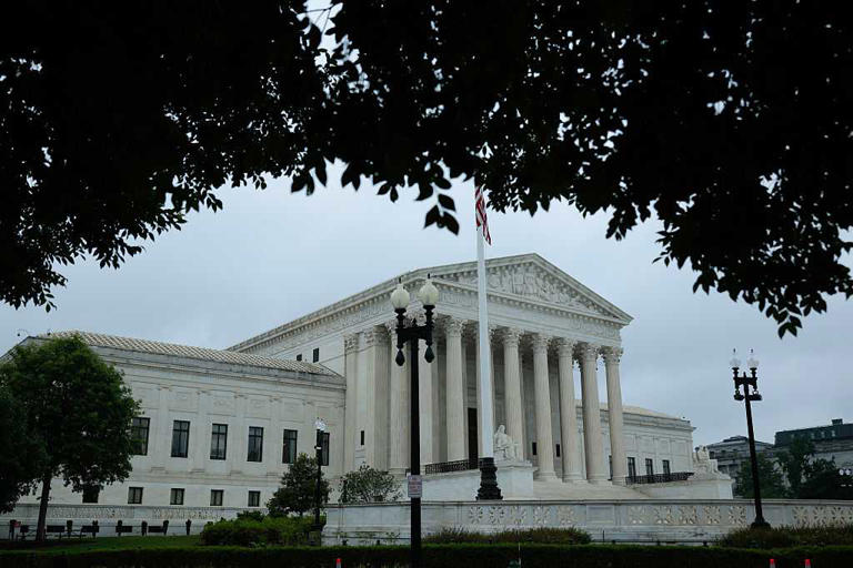 Supreme Court changes rules on specific immigration programs, Nebraska ...