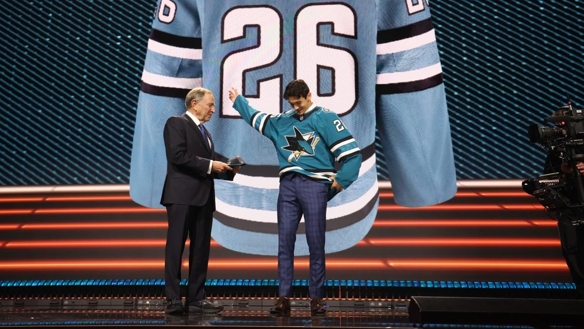 Sharks trade up, select defenseman Ryan Lin at No. 21 overall in 2026 ...