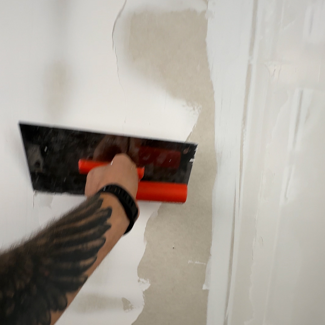 One swipe for smooth wall perfection