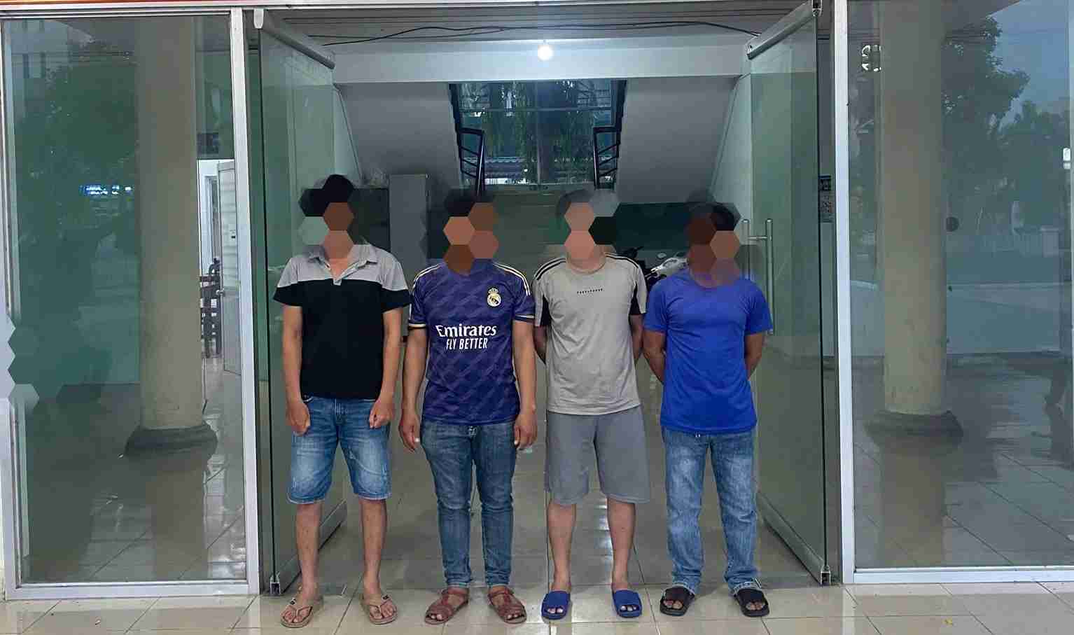 Bóc gỡ nhóm đối tượng cá độ bóng đá ở Khánh Hòa, tạm giữ 4 đối tượng