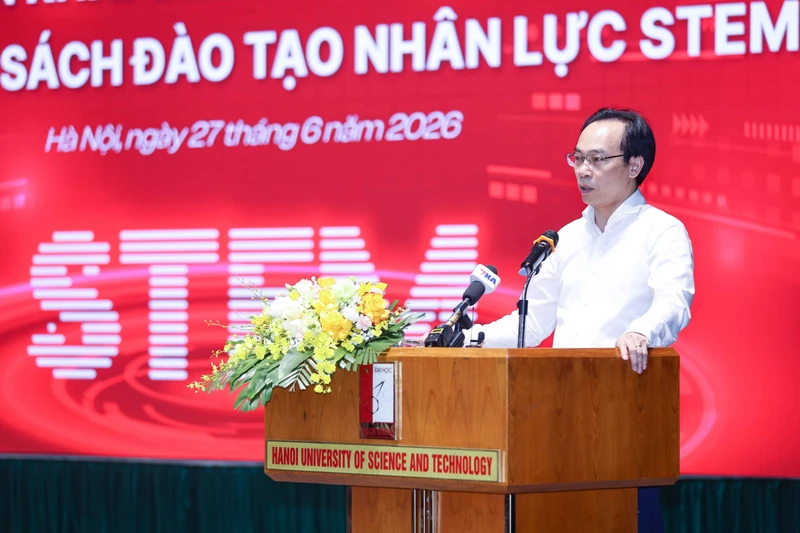 Khát nhân lực khối ngành STEM: Rộng cửa tuyển sinh, nhiều ưu đãi cho sinh viên
