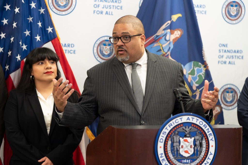 Soft-on-crime Manhattan DA Alvin Bragg accepted free tickets to 20 ...