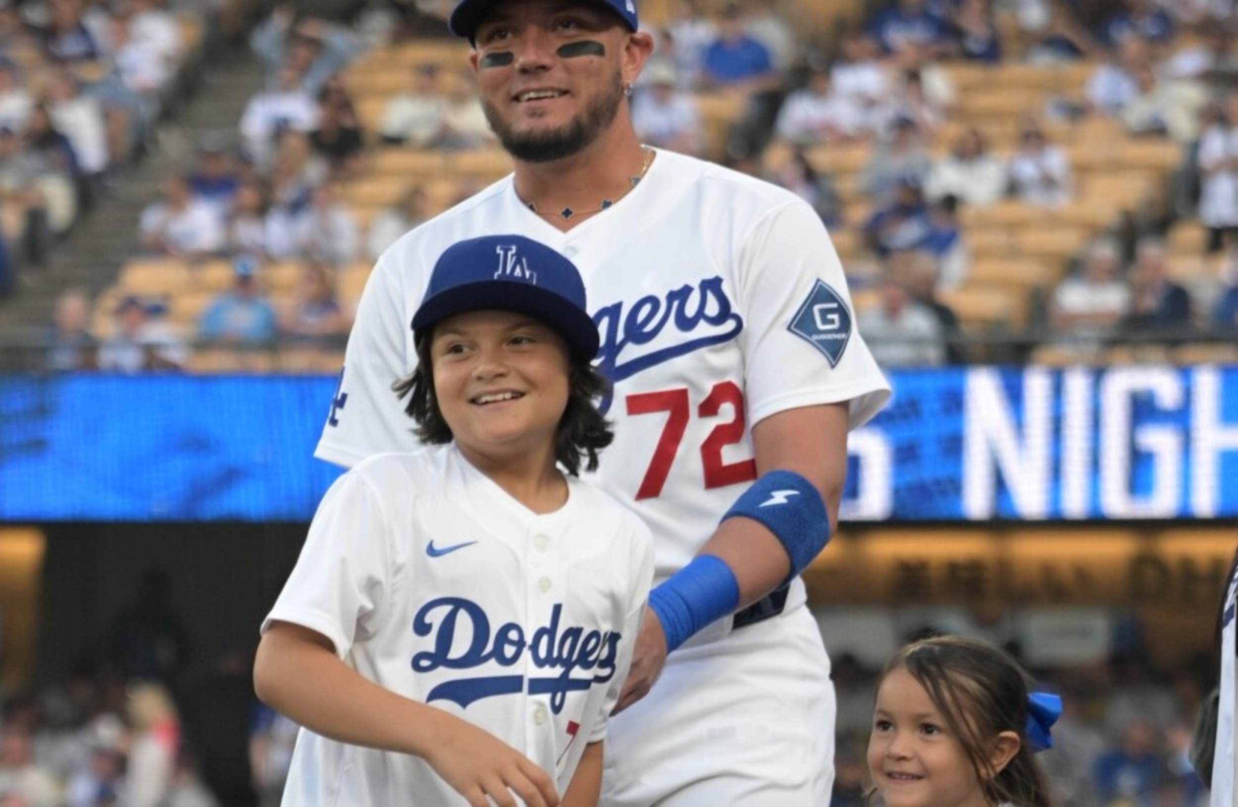 Miguel Rojas working to reunite with family after Venezuela earthquakes