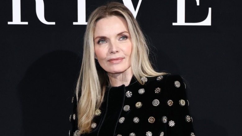 Michelle Pfeiffer's fun style is the fashion blueprint for older women ...