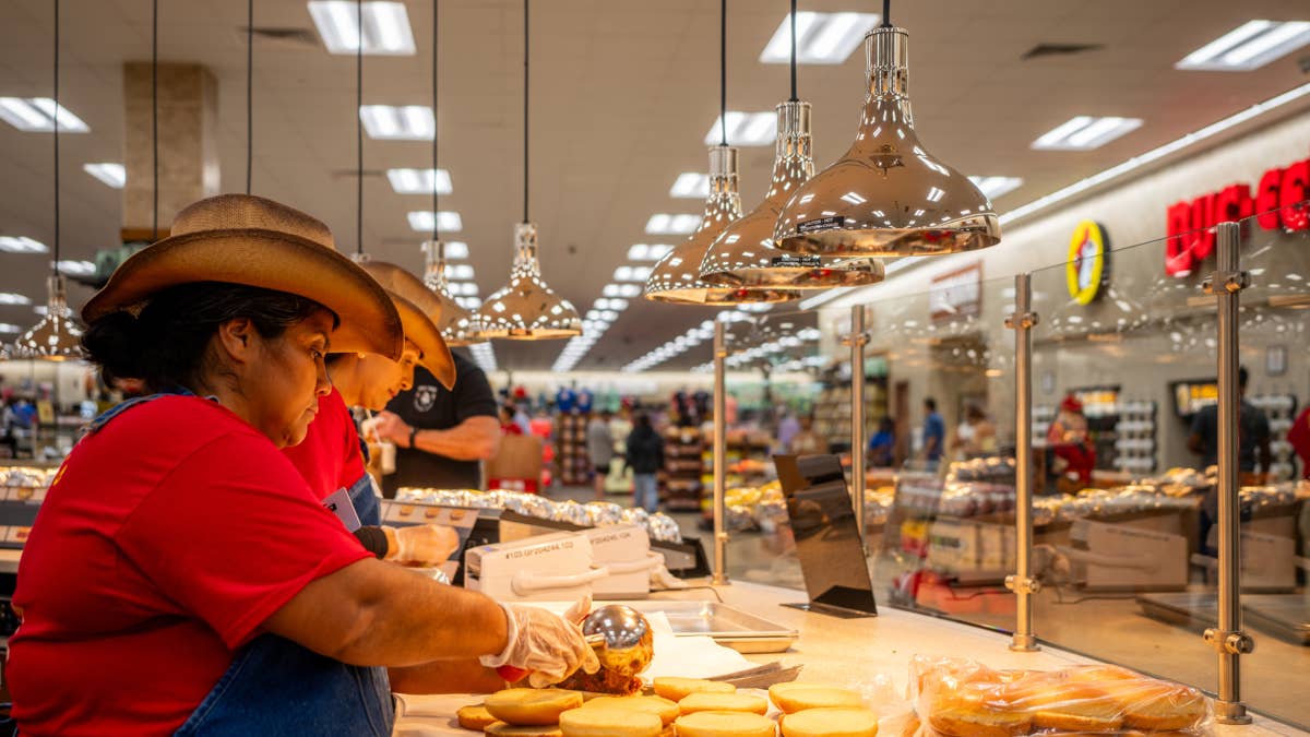 largest-convenience-store-in-the-world-opens-in-texas