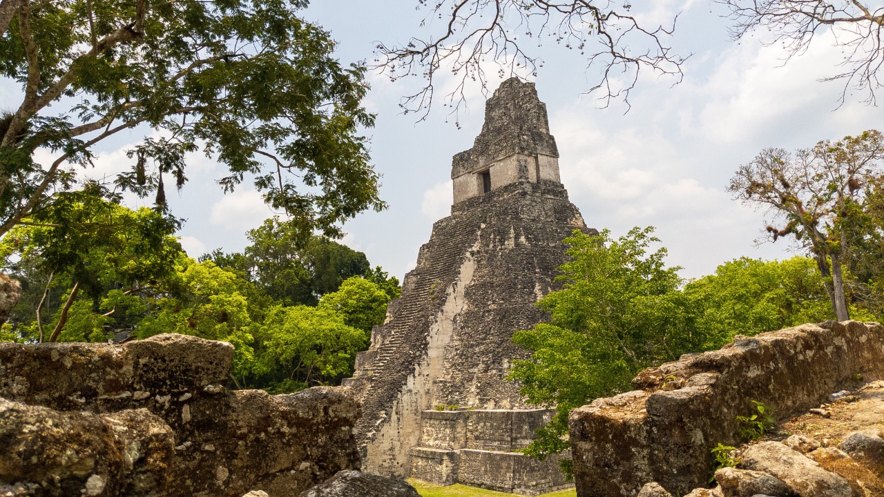Inside Minanbé, a temple pyramid climbs more than 13 meters above ...