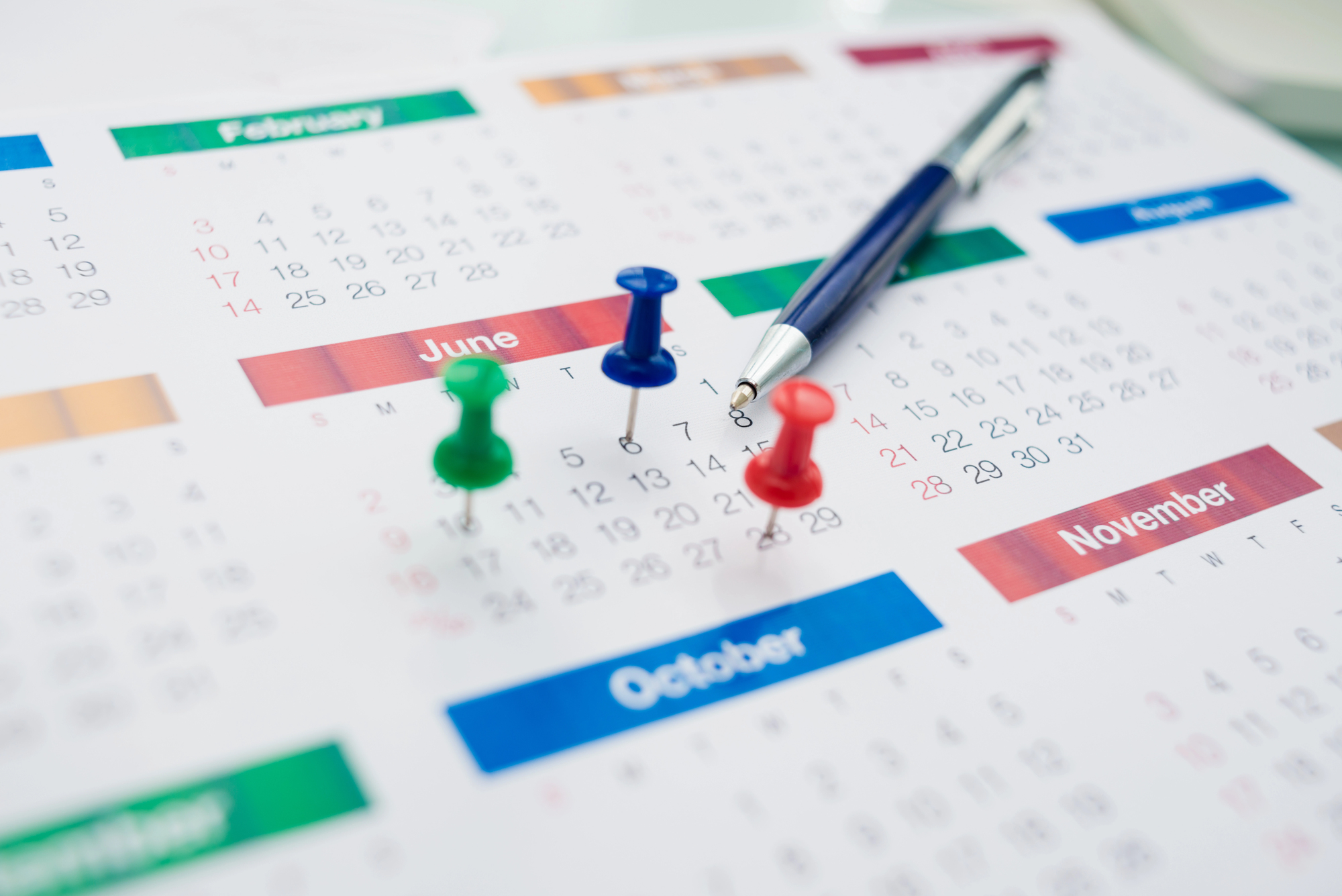 How to create a weekly cleaning schedule that works