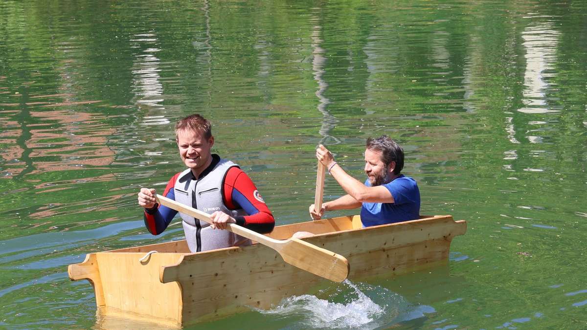 Sautrogregatta in Wolfratshausen: Volksfest am Loisachufer am 4. Juli