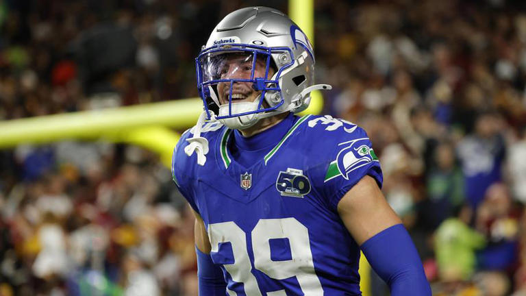Bigger role, bigger expectations for Seahawks’ Ty Okada in 2026