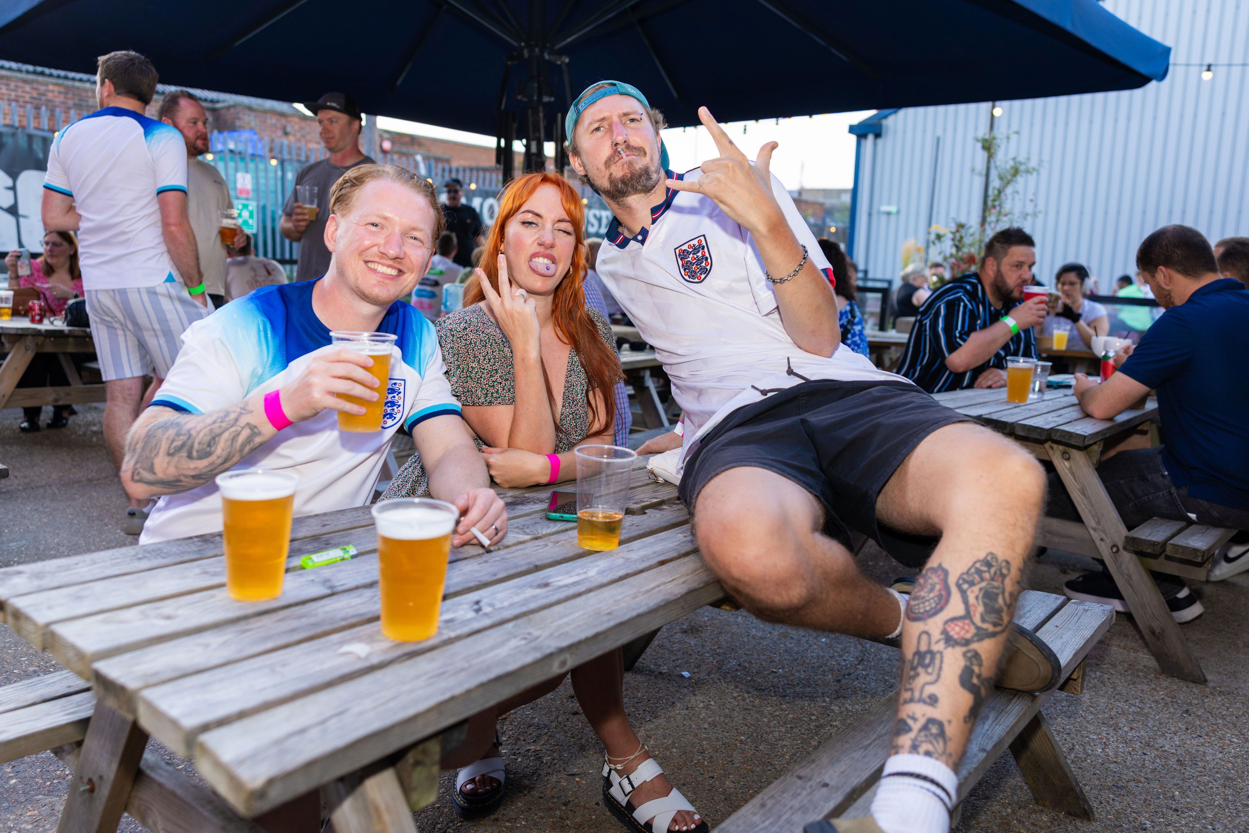 England v Panama: Fans pack out Staggeringly Good brewery in Fratton ...