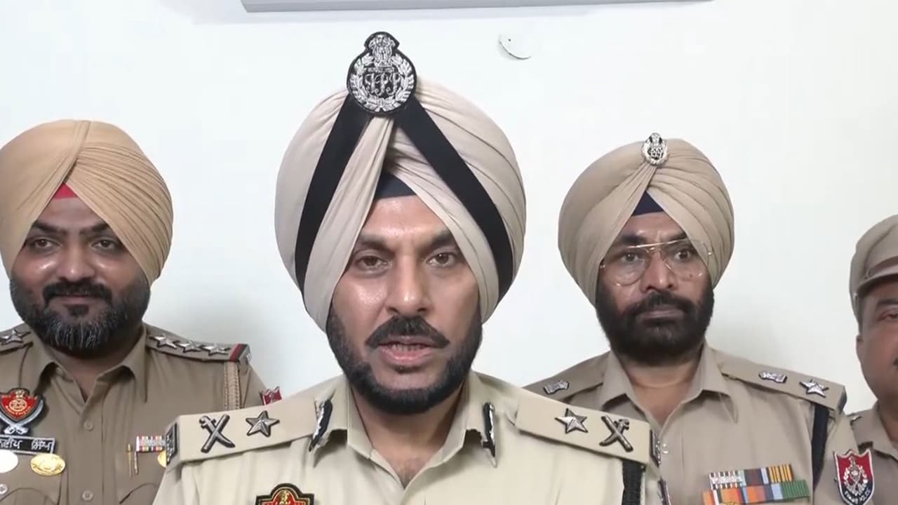 Punjab: Cross-border arms smuggling module busted, 10 pistols seized