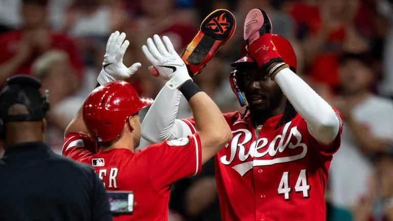 Cincinnati Reds celebrate Christmas early thanks to one of their newest ...