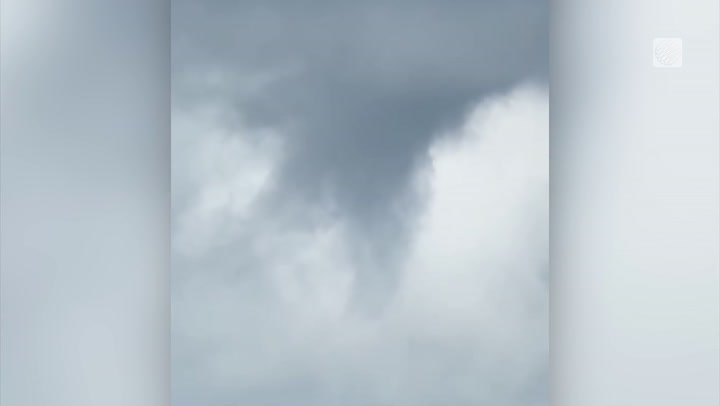 Funnel cloud forms over Saint-Victor, QC