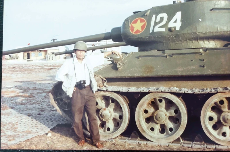 AI thì 'ngồi', nhà báo phải đi