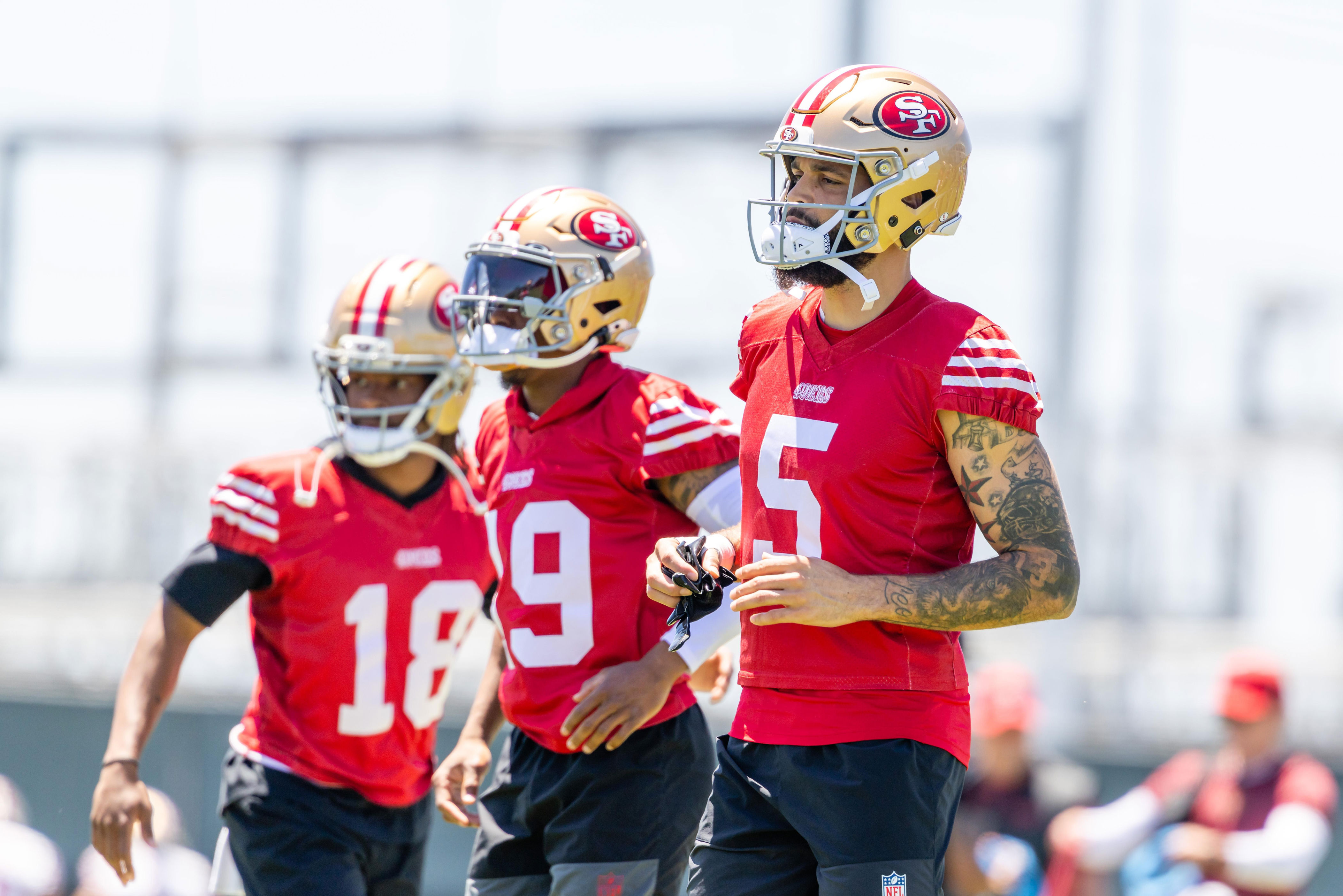 49ers News: The Mike Evans signing looks better and better by the day