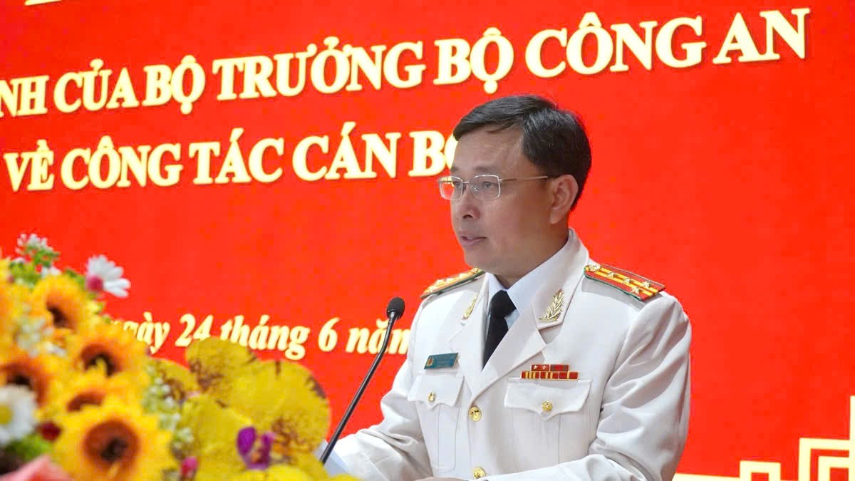 Điều động, bổ nhiệm Đại tá và Thượng tá công an làm Phó Giám đốc, Phó Trưởng phòng