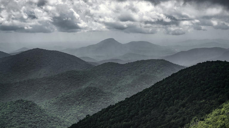 Georgia's 10 most beautiful Blue Ridge Mountain trails for hiking and ...