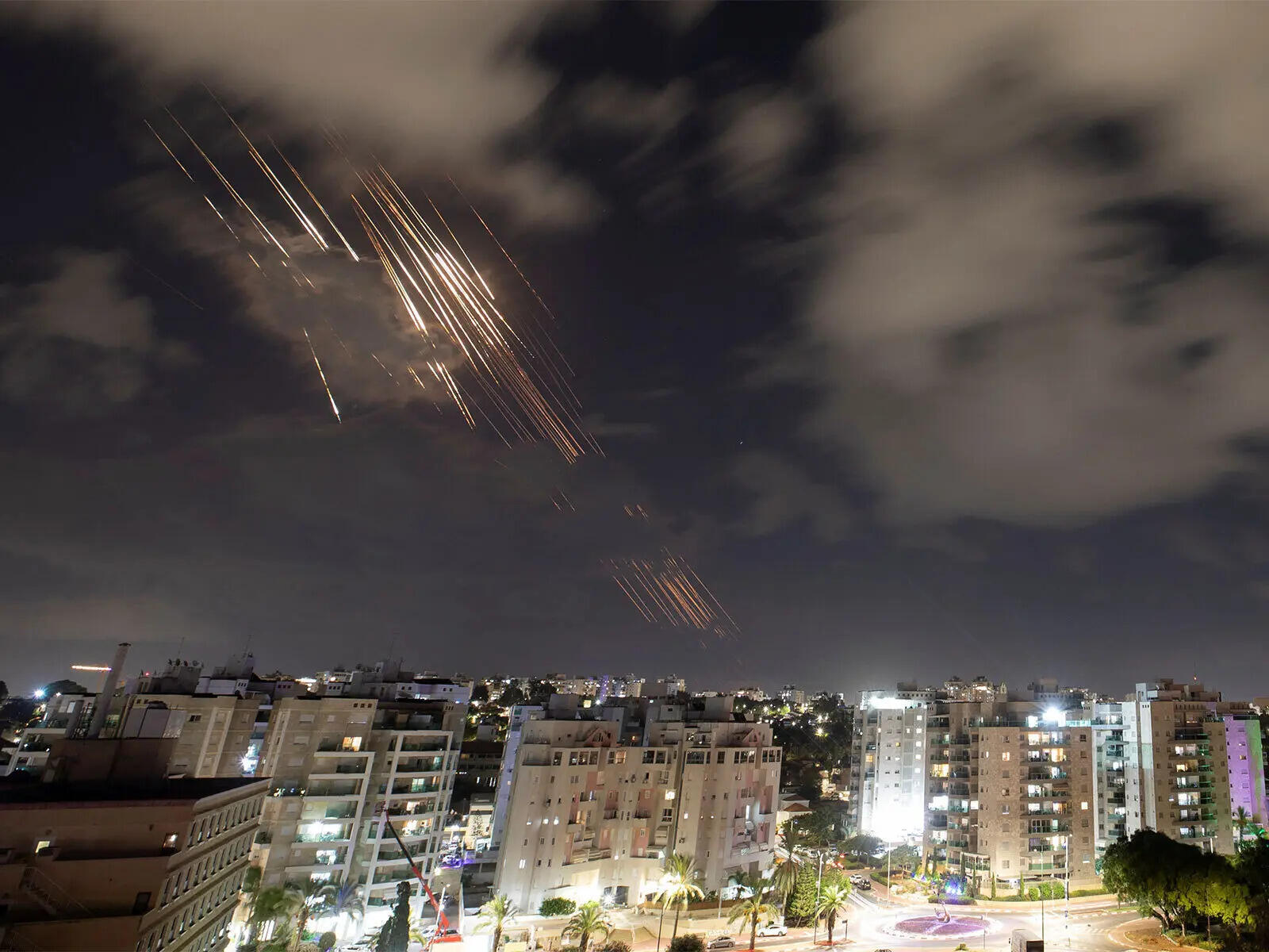 US-Iran war: Tehran attacks Bahrain, Kuwait following US strikes ...