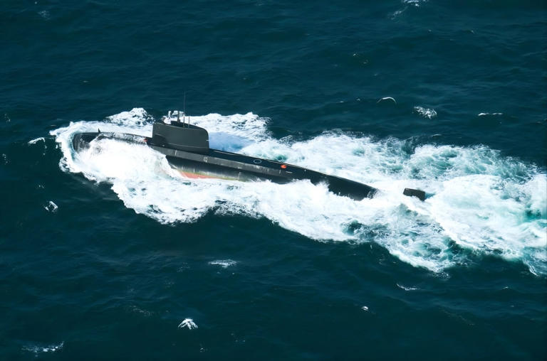 PNS Hango comes equipped with air-independent propulsion technology, enabling it to remain submerged for extended periods. Photo: X/DGPRPakNavy