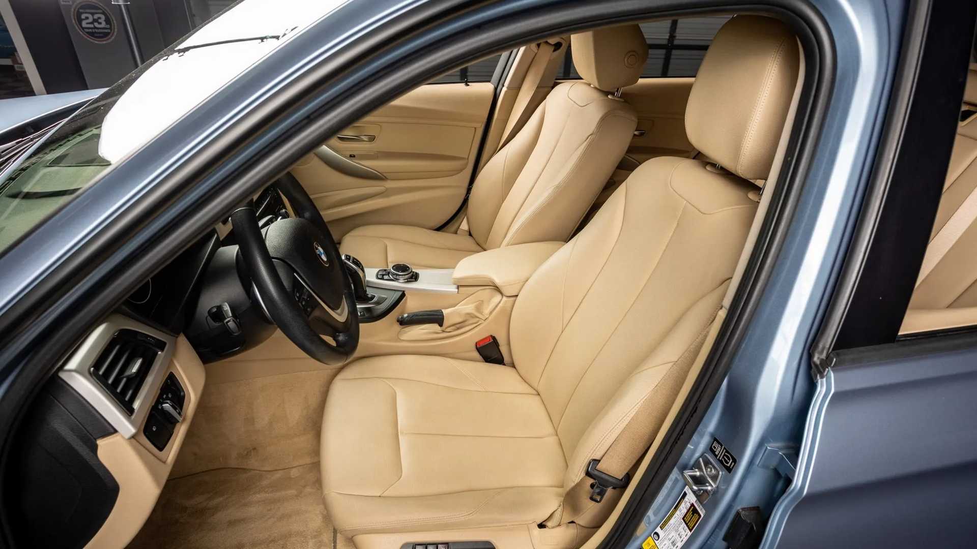 2014 BMW 328d xDrive Wagon (13)