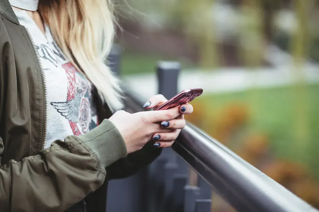 9 everyday habits that look perfectly normal but are actually driven by ...