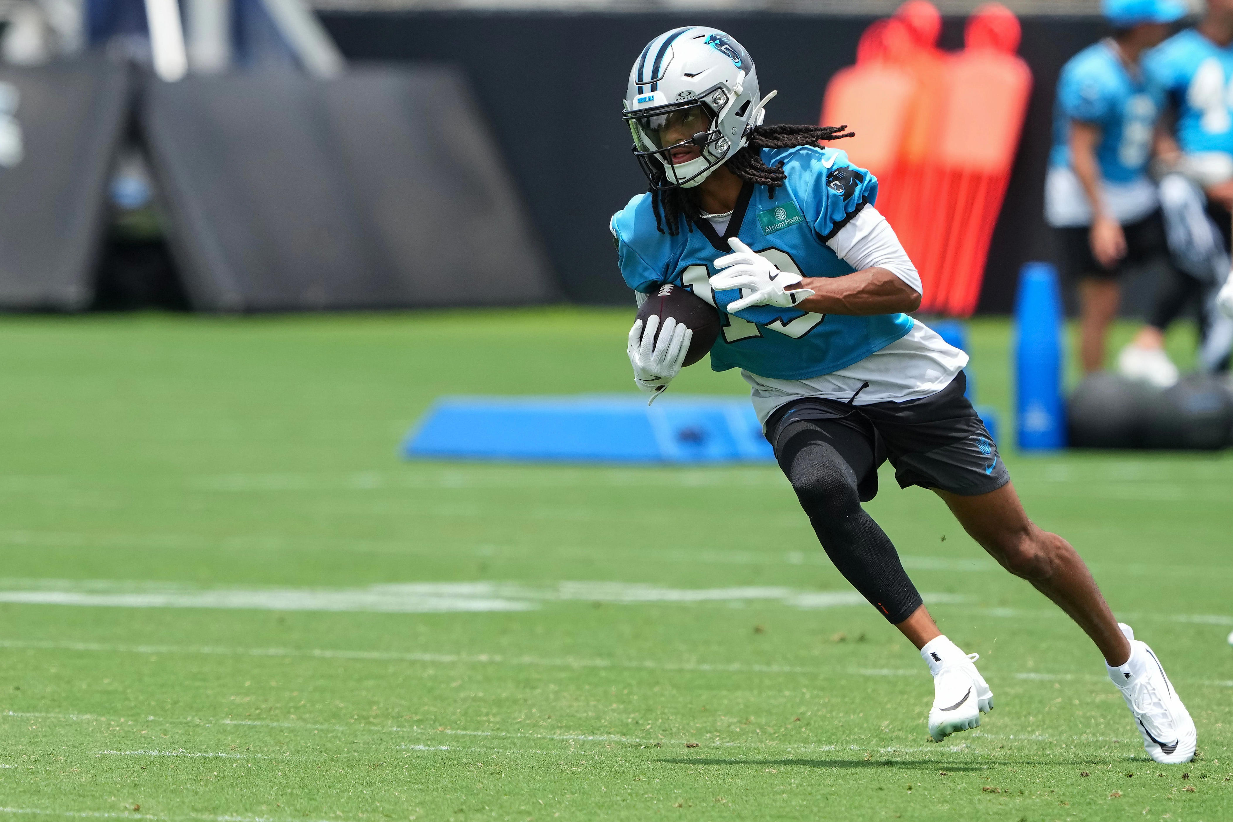 Panthers rookie WR shares his offseason work in highlight tape