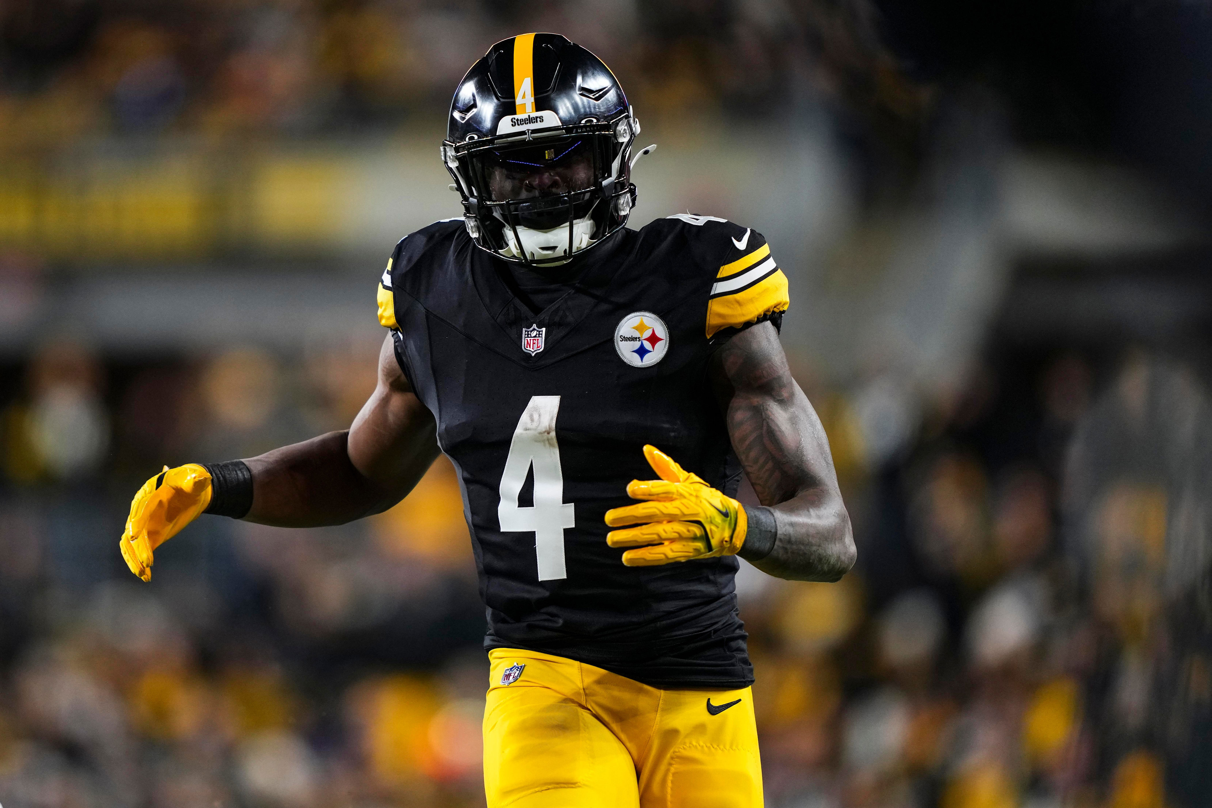PFF ranks Steelers’ DK Metcalf outside of top 25 WRs