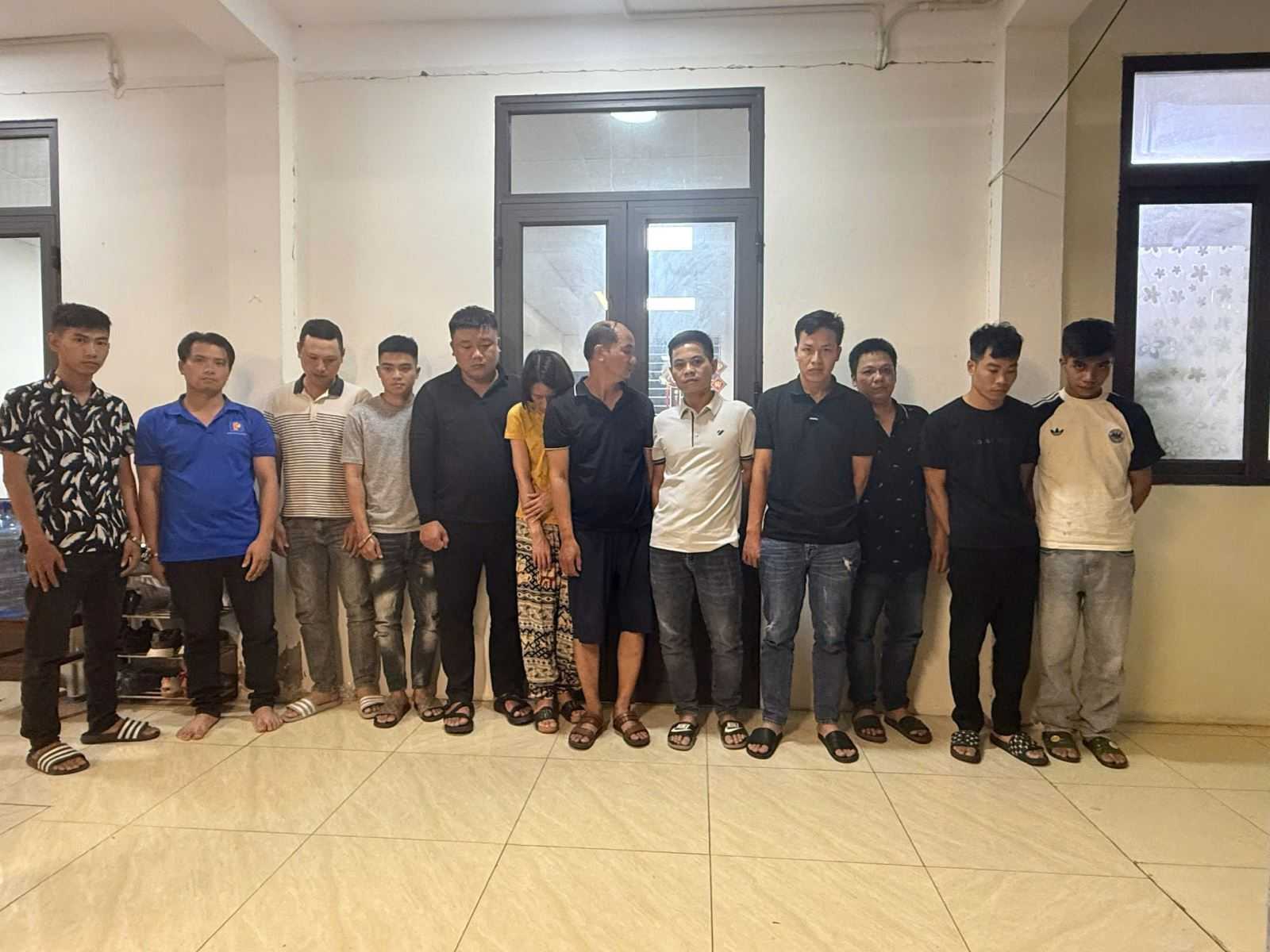 Khởi tố 15 đối tượng đánh bạc qua mạng ở Hưng Yên