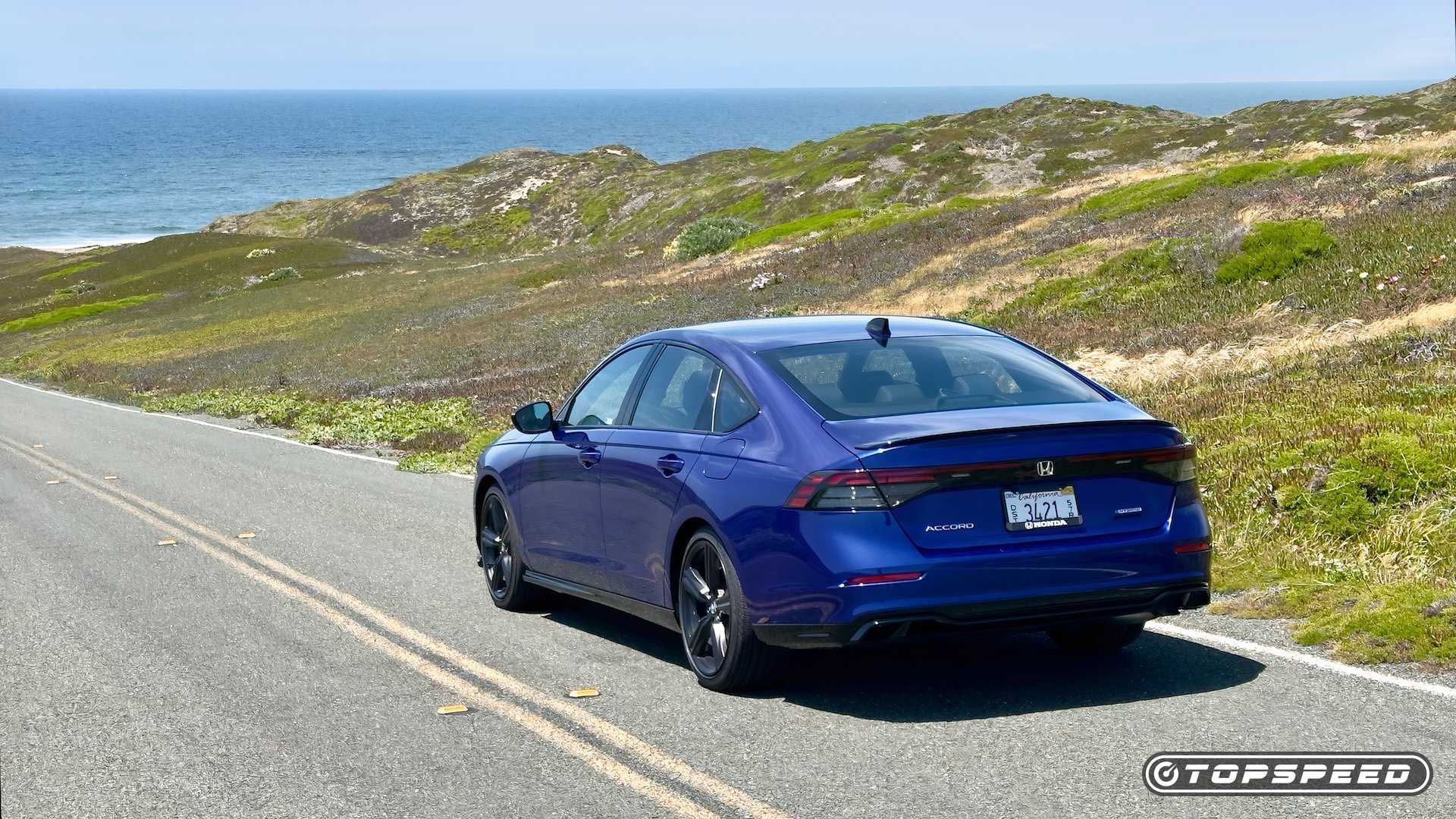 Honda Accord Hybrid Exterior Rear 3.25 Left Side Ocean