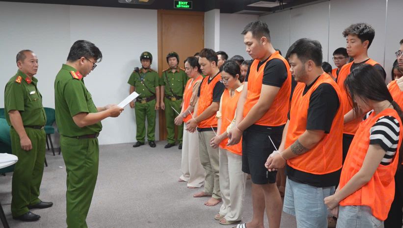 Thủ đoạn lấy tiền của khách trả cho khách trong đường dây lừa đảo kỳ nghỉ