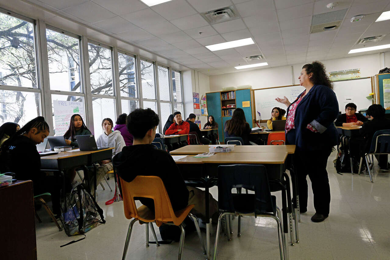 Texas high schoolers must take a personal financial literacy class ...