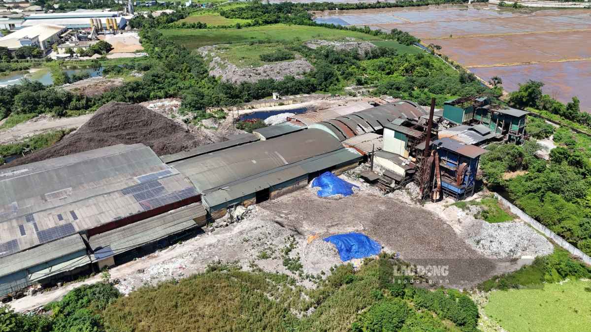 Cận cảnh núi rác chứa 288.000 tấn rác chờ xử lý ở Hưng Yên