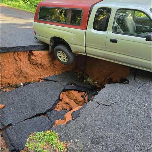 Water main break causes sinkhole and disruptions in Upstate city ...