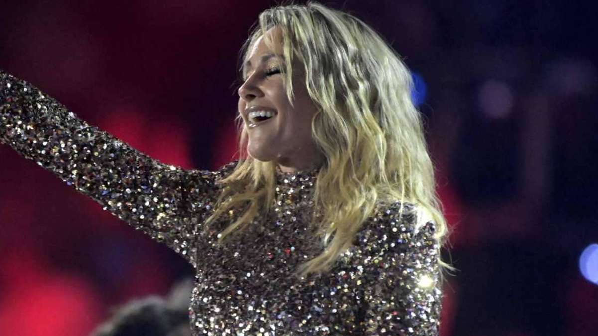 Fans forderten Konzert-Absage bei rund 40 Grad: Helene Fischer schlägt ...