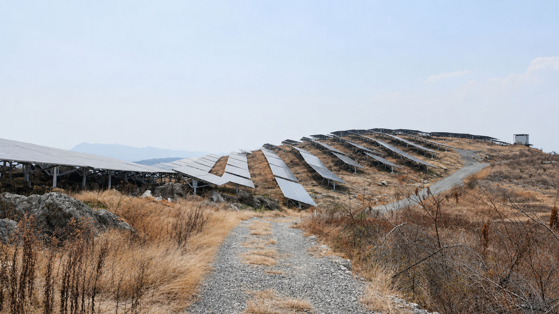 This rural solar farm turns a dry hill into a clean energy scene