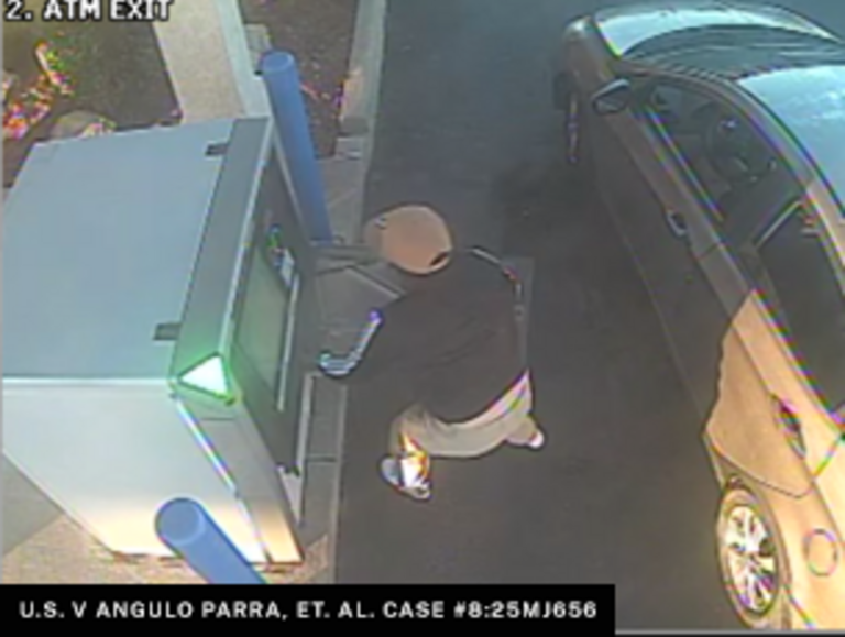 Jackpotting thieves get ATMs to spit out stacks of cash in WA and OR